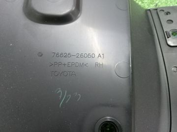 БРЫЗГОВИК НА TOYOTA HIACE TRH223