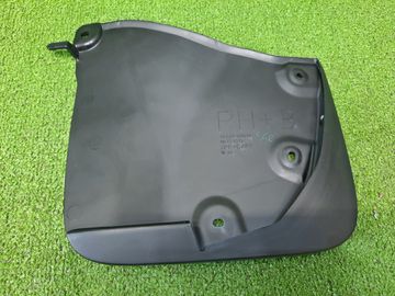 БРЫЗГОВИК НА TOYOTA LAND CRUISER VJA300W