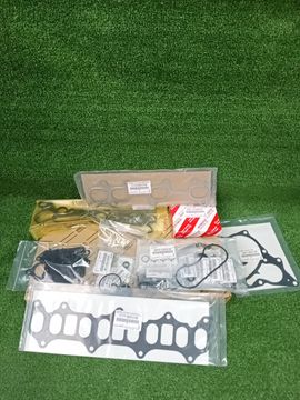 РЕМКОМПЛЕКТ ДВИГАТЕЛЯ 04111-0E013 006Y0000027 2GD-FTV ОРИГИНАЛ! НА TOYOTA 1GD-FTV