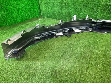 ГУБА БАМПЕРА НА LEXUS LM500H TAWH15W