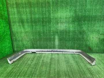 ГУБА БАМПЕРА НА TOYOTA PROGRES JCG10