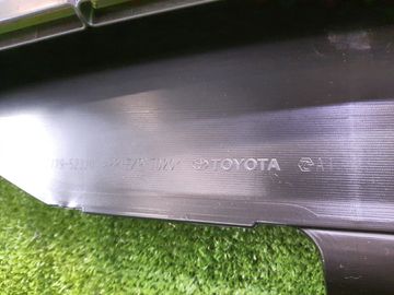 ГУБА БАМПЕРА НА TOYOTA SIENTA MXPL10G
