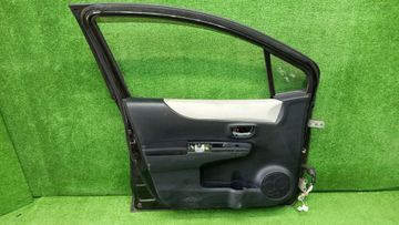 ДВЕРЬ НА TOYOTA VITZ NCP131