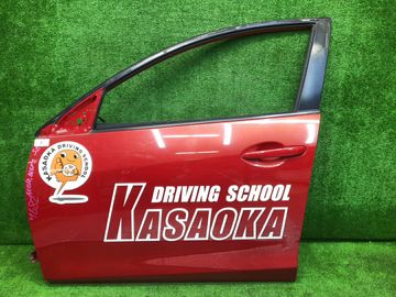 ДВЕРЬ НА MAZDA AXELA BL6FJ