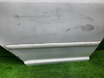 ДВЕРЬ НА TOYOTA AVENSIS AZT250