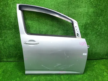 ДВЕРЬ НА TOYOTA WISH ZNE10G