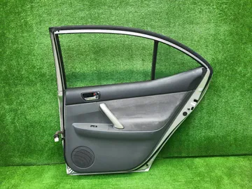 ДВЕРЬ НА TOYOTA ALLION ZZT240