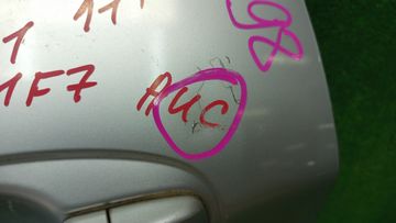 ДВЕРЬ НА TOYOTA VITZ NCP131