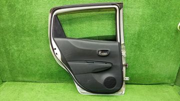 ДВЕРЬ НА TOYOTA VITZ NCP131