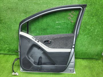 ДВЕРЬ НА TOYOTA VITZ NCP95