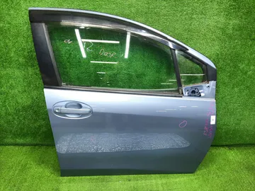 ДВЕРЬ НА TOYOTA VITZ NSP135