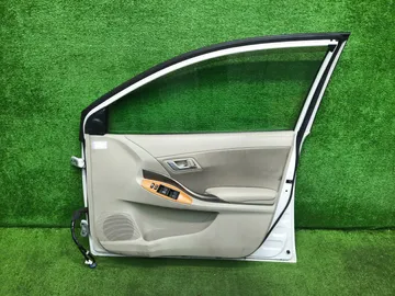ДВЕРЬ НА TOYOTA ALLION ZRT260