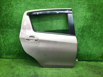 ДВЕРЬ НА TOYOTA VITZ KSP130