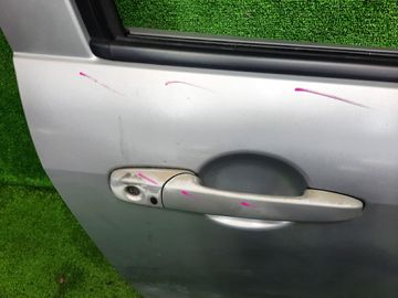 ДВЕРЬ НА MAZDA DEMIO DY3W