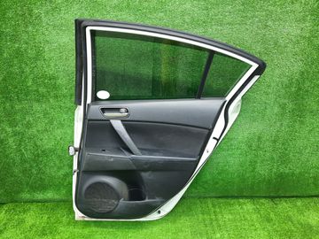 ДВЕРЬ НА MAZDA AXELA BLEAP