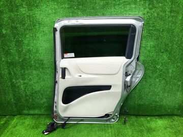 ДВЕРЬ НА TOYOTA SIENTA NCP175G