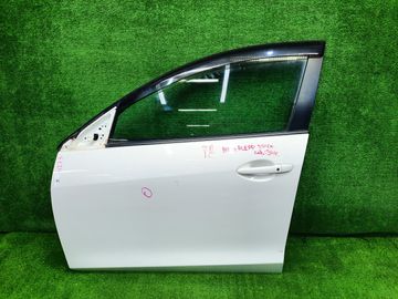 ДВЕРЬ НА MAZDA AXELA BLEAP