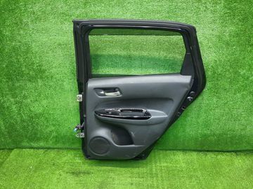 ДВЕРЬ НА HONDA FIT GR3