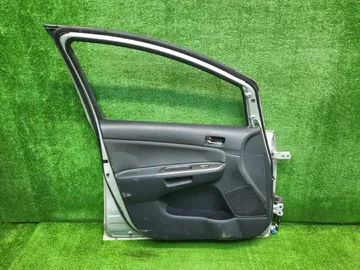 ДВЕРЬ НА TOYOTA WISH ZNE10G