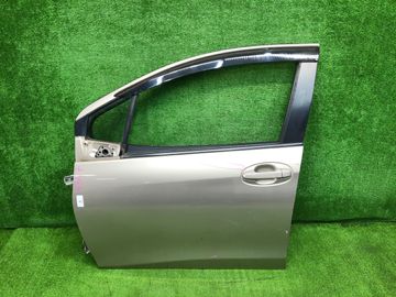 ДВЕРЬ НА TOYOTA VITZ KSP130