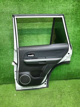 ДВЕРЬ НА SUZUKI ESCUDO TD94W