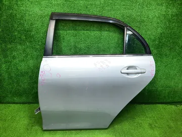 ДВЕРЬ НА TOYOTA COROLLA  AXIO ZRE142