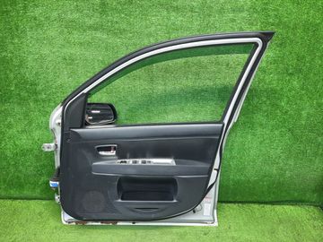 ДВЕРЬ НА MAZDA DEMIO DY5W