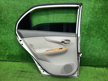 ДВЕРЬ НА TOYOTA COROLLA  AXIO ZRE142