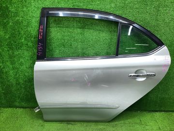 ДВЕРЬ НА TOYOTA PREMIO ZZT240