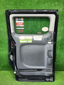ДВЕРЬ НА NISSAN NV200 VM20