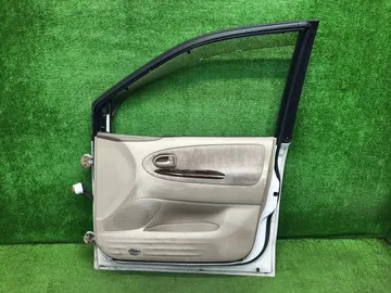 ДВЕРЬ НА MAZDA MPV LW5W