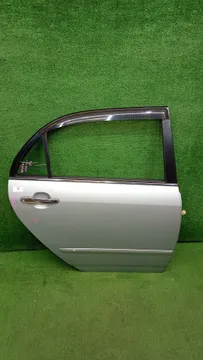 ДВЕРЬ НА TOYOTA COROLLA NZE121