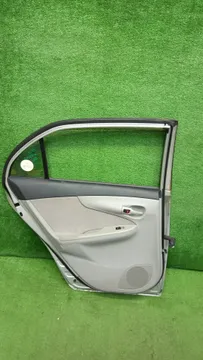 ДВЕРЬ НА TOYOTA COROLLA  AXIO ZRE142