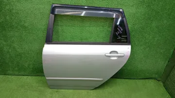 ДВЕРЬ НА TOYOTA COROLLA FIELDER NZE121G