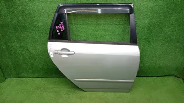ДВЕРЬ НА TOYOTA COROLLA FIELDER NZE121G