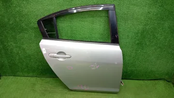 ДВЕРЬ НА MAZDA AXELA BK5P