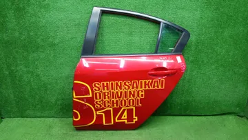 ДВЕРЬ НА MAZDA AXELA BL6FJ