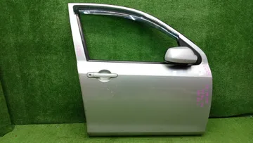 ДВЕРЬ НА MAZDA DEMIO DY3W