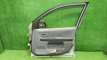 ДВЕРЬ НА MAZDA DEMIO DY3W