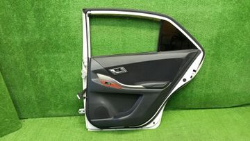 ДВЕРЬ НА TOYOTA PREMIO ZRT265