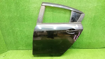 ДВЕРЬ НА MAZDA AXELA BL5FP