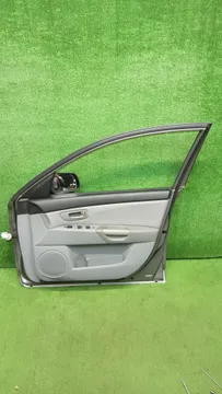 ДВЕРЬ НА MAZDA AXELA BK3P