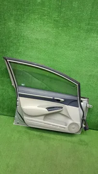ДВЕРЬ НА HONDA CIVIC FD1