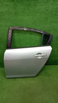 ДВЕРЬ НА MAZDA AXELA BK3P