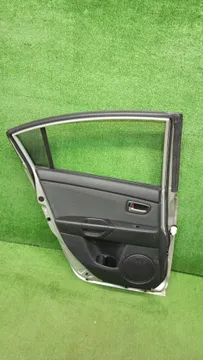 ДВЕРЬ НА MAZDA AXELA BK3P