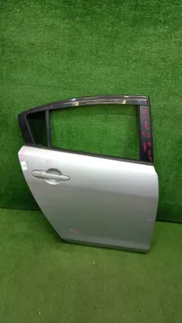 ДВЕРЬ НА MAZDA AXELA BK3P