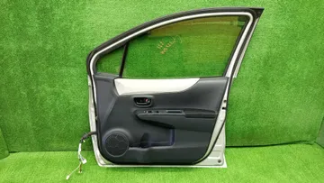 ДВЕРЬ НА TOYOTA VITZ NSP135
