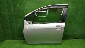 ДВЕРЬ НА TOYOTA VITZ NSP135