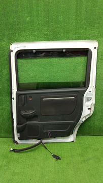 ДВЕРЬ НА HONDA STEPWGN RP3