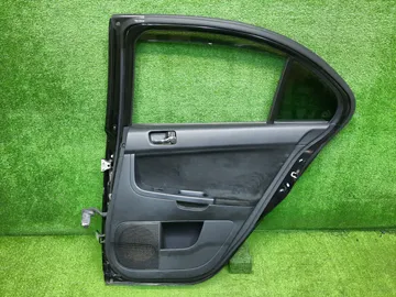 ДВЕРЬ НА MITSUBISHI GALANT FORTIS CY4A